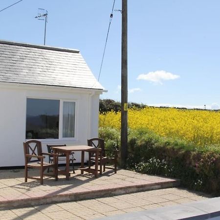 The Old Dairy, Land'S End, Sennen Lägenhet Exteriör bild
